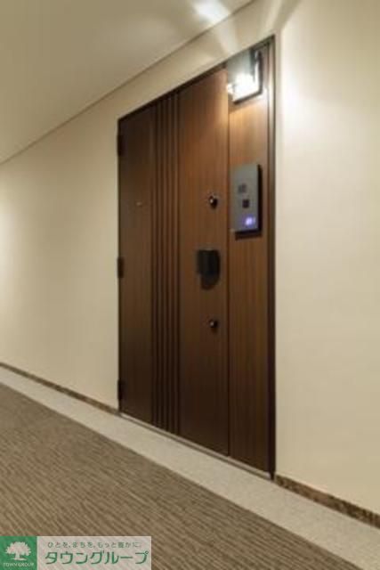 玄関　※写真は同タイプ住戸です。