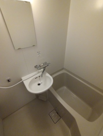 バス・シャワールーム　1日の疲れを癒しましょう。