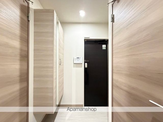 地下鉄鶴舞線 浄心駅 徒歩6分 3階建 築1年の玄関写真