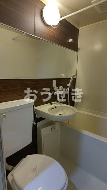 バス・シャワールーム　?