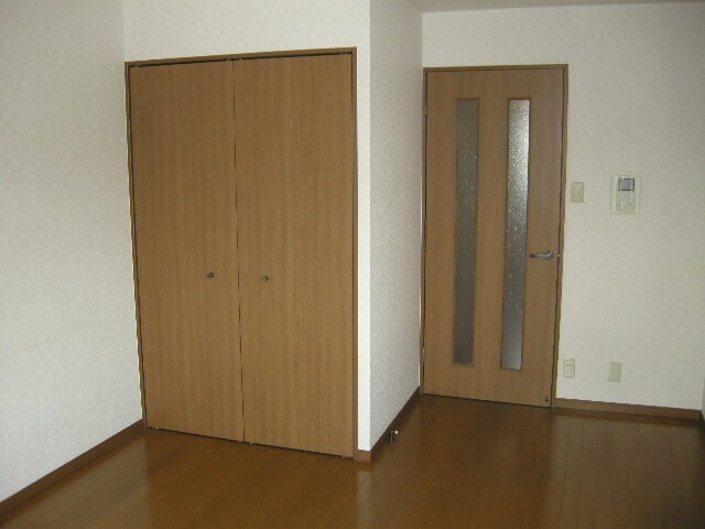 居室・リビング　※別部屋の参考写真です。現状優先となります。