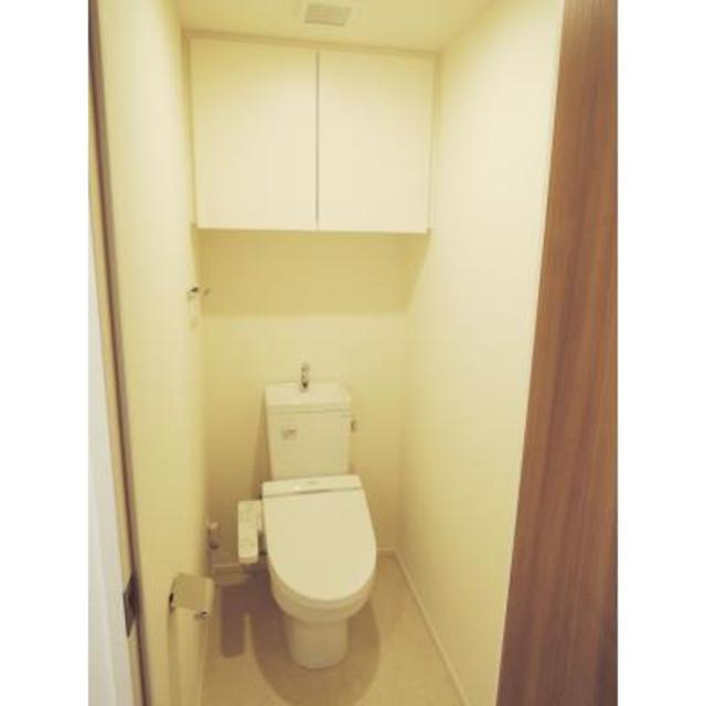 トイレ　※写真は同タイプ住戸です。