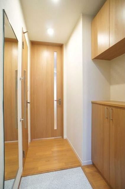 玄関　同物件別部屋参考写真