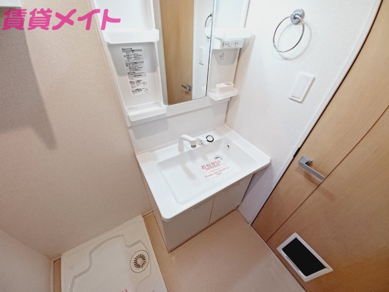 洗面設備　同型反転タイプ参考写真