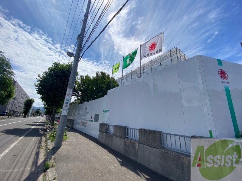 小学校　札幌市立新陽小学校（小学校）まで517m