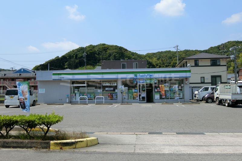 コンビニ　ファミリーマート幸田深溝店（コンビニ）まで988m