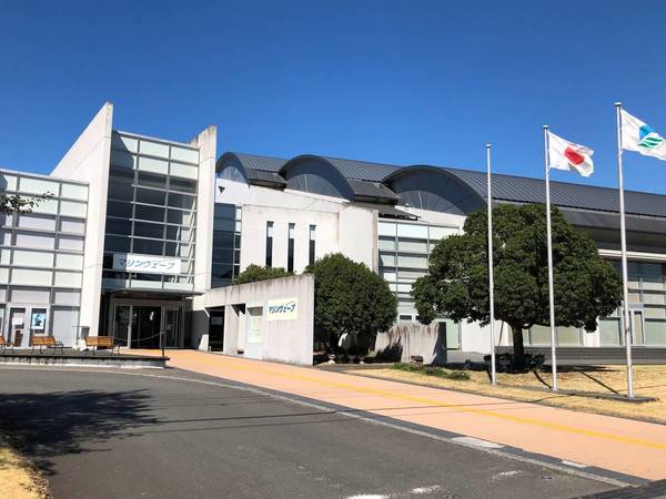 役所　詫間支所（役所）まで800m