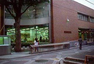 図書館　吉祥寺図書館（図書館）まで468m