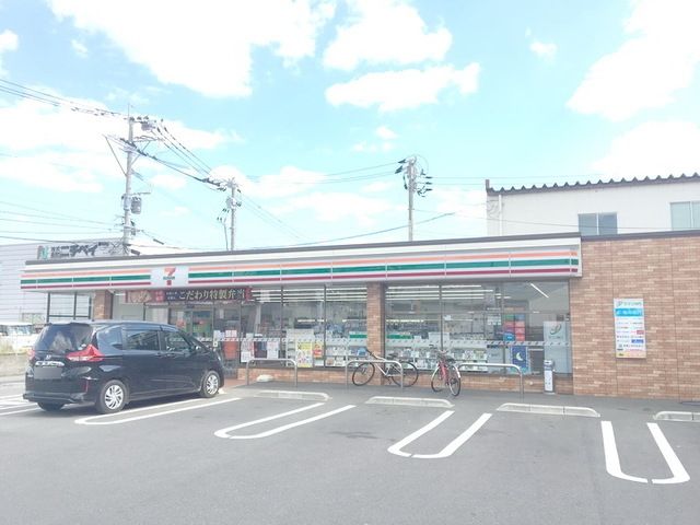 コンビニ　セブンイレブン博多東那珂1丁目店（コンビニ）まで143m