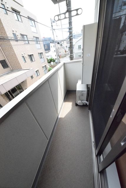 バルコニー　同建物内の別部屋参考写真です