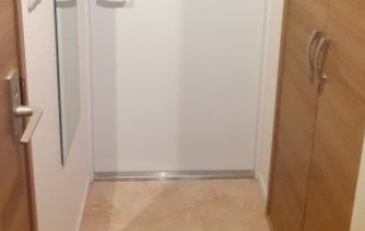 エルファーロ笹塚Iの玄関写真