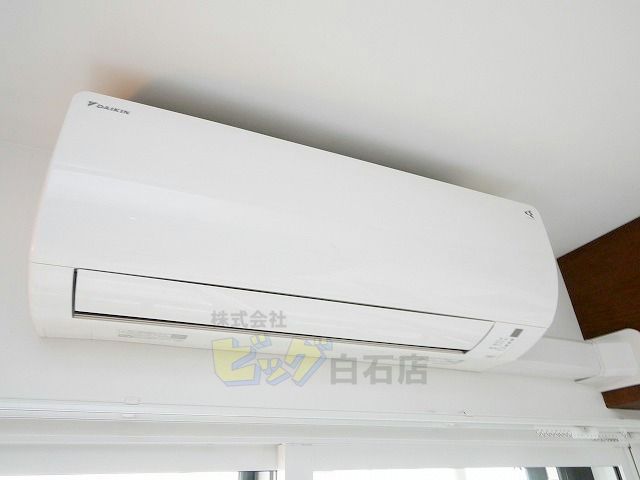 その他設備　夏も快適なエアコン付きです♪