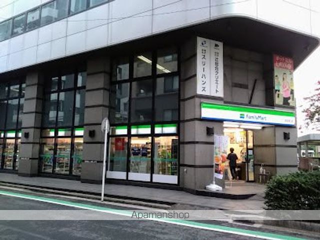 コンビニ　ファミリーマート 鶴見東口店（コンビニ）まで178m