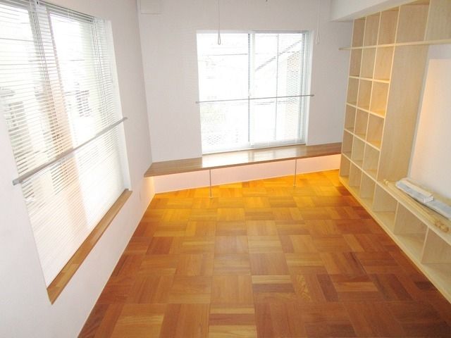ラクラス洗足の居間写真