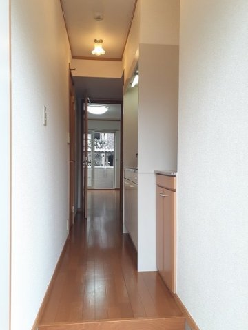 玄関　落ち着いた玄関です