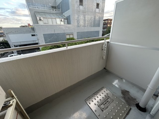 ＪＲ中央線 荻窪駅 徒歩12分 3階建 築35年の内装写真