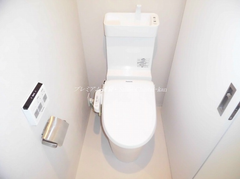 地下鉄烏丸線 北山駅 徒歩9分 2階建 築11年のトイレ写真