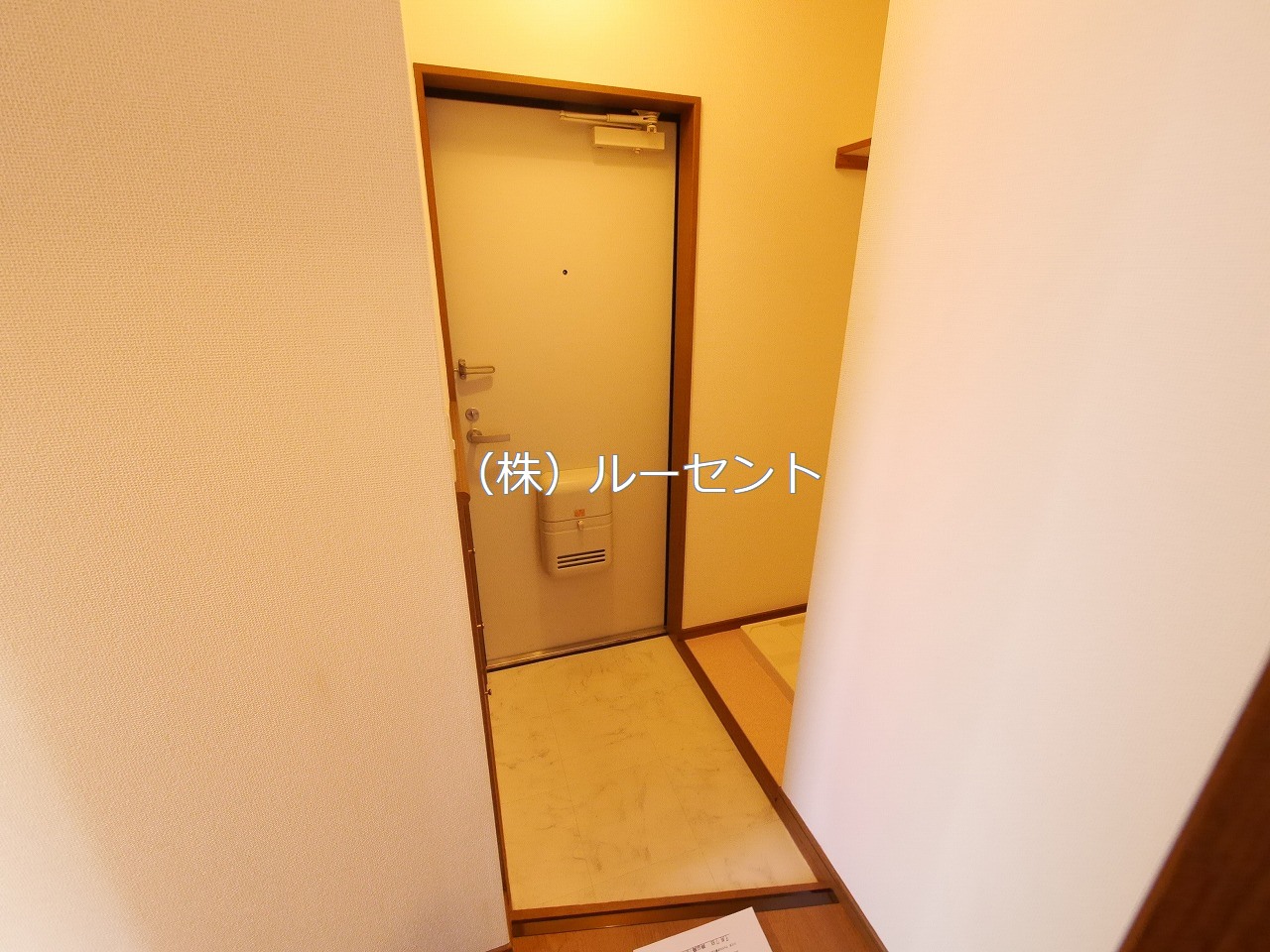 ＪＲ山手線 大塚駅 徒歩9分 2階建 築26年の玄関写真