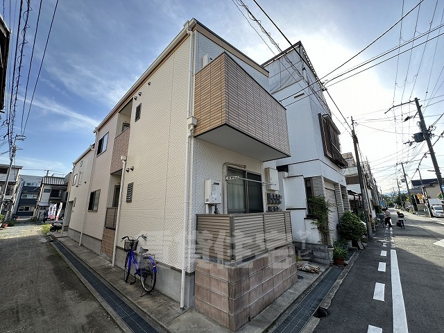ウェルス尼崎の外観写真