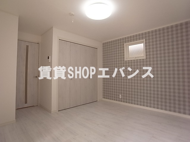 その他部屋・スペース　落ち着いて過ごせるお部屋なので、寝室にいかがでしょうか