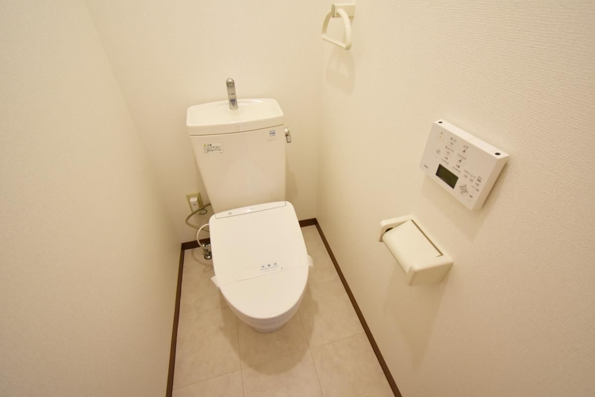 アリベ国富IIのトイレ写真