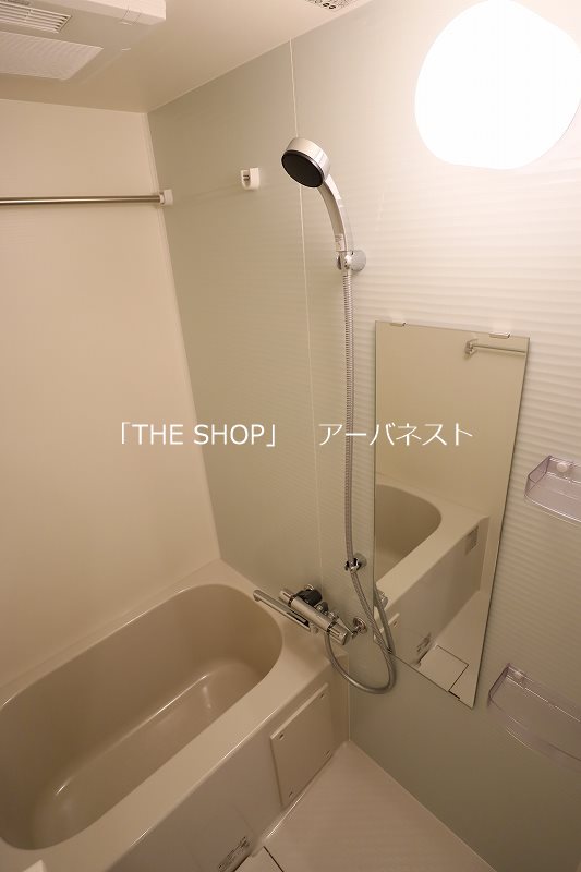 バス・シャワールーム　浴室乾燥機つき