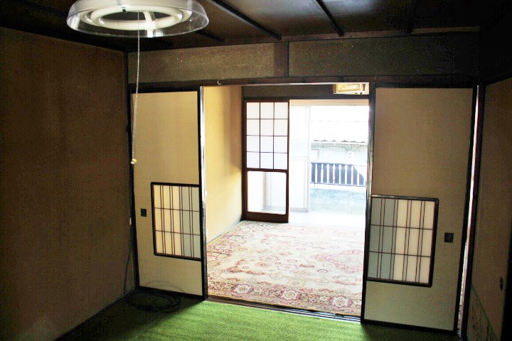 大鋸屋町貸家の居間写真