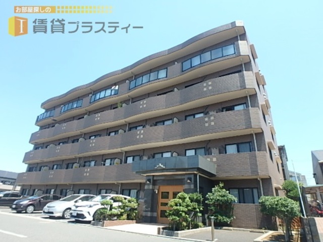 市川市新井のマンションの建物外観