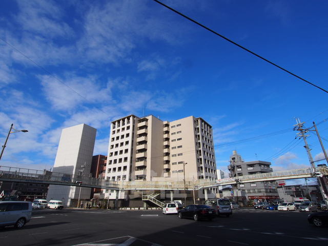 京都市南区吉祥院九条町のマンションの建物外観