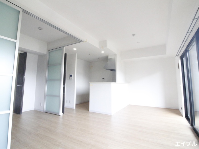 居室・リビング　※別のお部屋の写真になります。