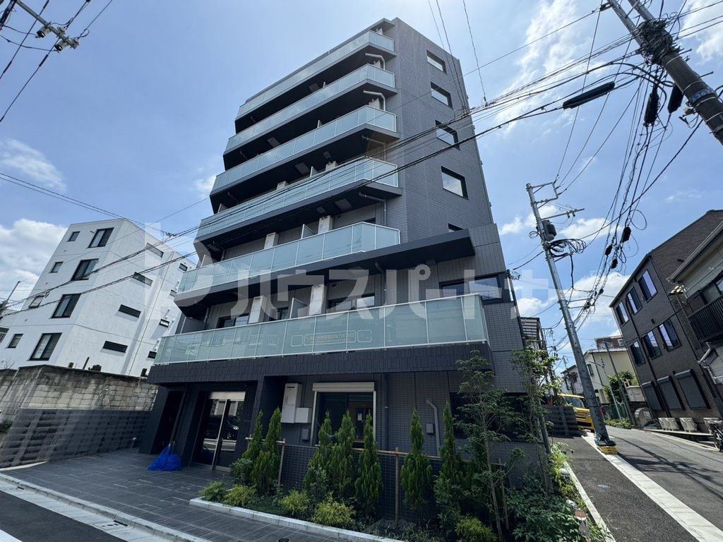 【板橋区大山金井町のマンションの建物外観】