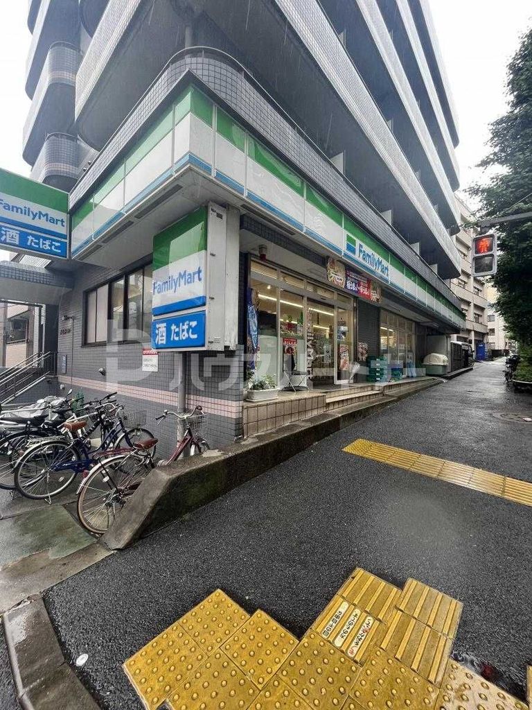 【板橋区大山金井町のマンションのコンビニ】