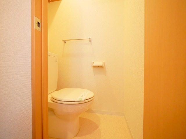 【札幌市中央区南五条東のマンションのトイレ】