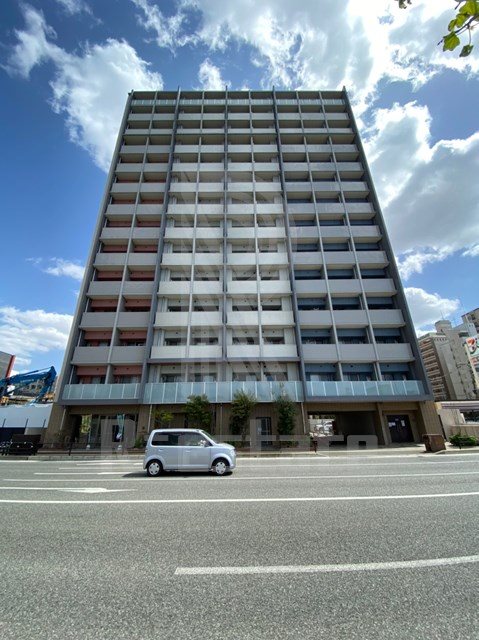 福岡市中央区長浜のマンションの建物外観