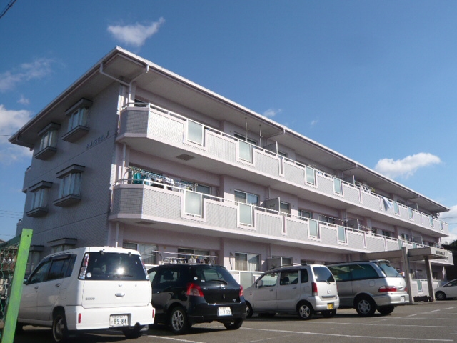 姫路市飾磨区都倉のアパートの建物外観