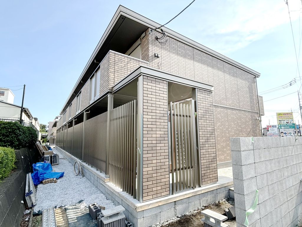 横浜市瀬谷区二ツ橋町のアパートの建物外観