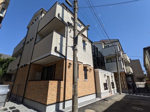 フリージア西小山の建物外観