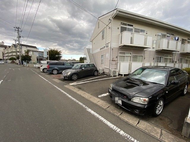 【シティハイツさとうの駐車場】