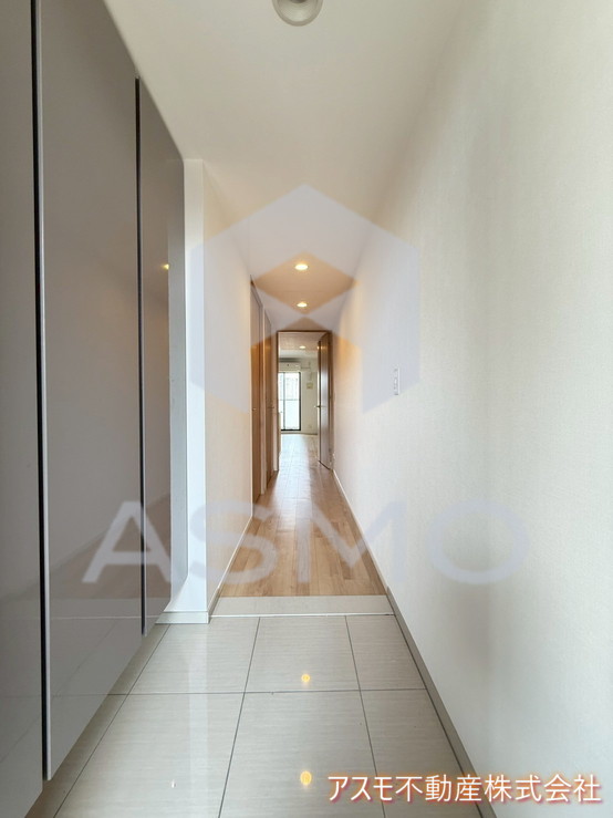 玄関　同マンション別部屋参考写真