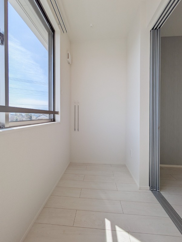 バルコニー　図面と現状に相違がある場合には現状を優先