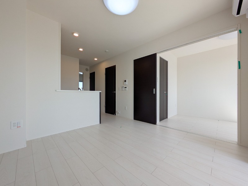 居室・リビング　図面と現状に相違がある場合には現状を優先