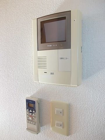 セキュリティ　【ファミール】急な来客でもTVインターホンで確認が出来て安心