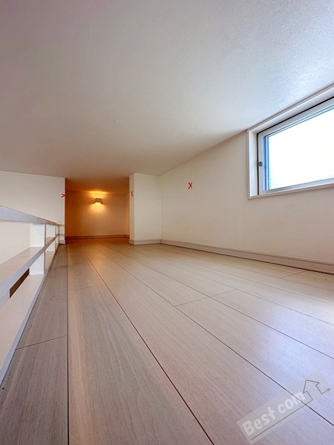 その他部屋・スペース　広々としたロフトをプライベート空間として♪