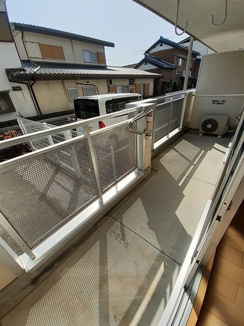 バルコニー　バルコニー