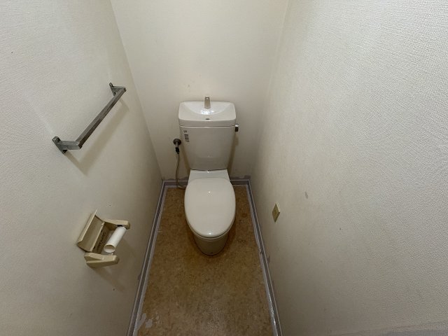 トイレ　清潔感のあるトイレです