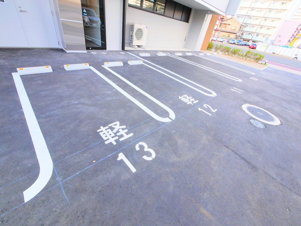 駐車場　駐車場