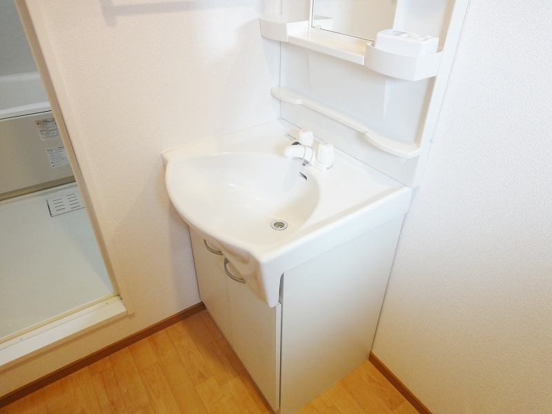 洗面設備　今宿小校区の室内広々したファミリー物件♪庭付き♪