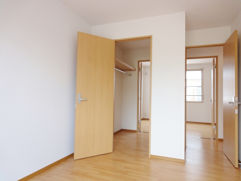 収納　今宿小校区の室内広々したファミリー物件♪庭付き♪