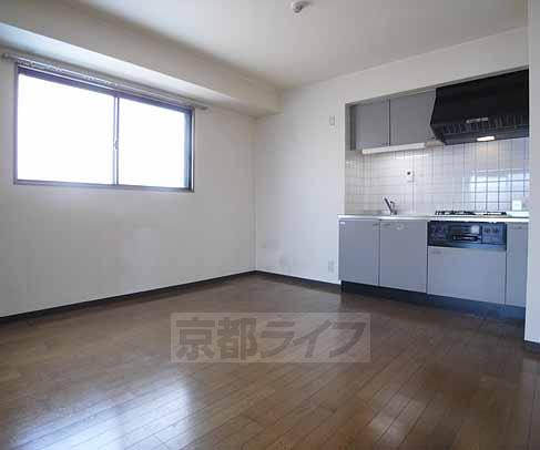 居室・リビング　窓も付いているリビングです・