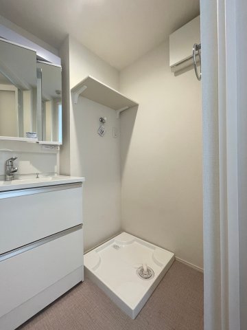 洗面設備　同シリーズ物件のモデルルームになります※現況優先
